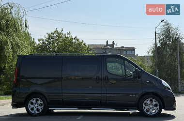Минивэн Opel Vivaro 2012 в 