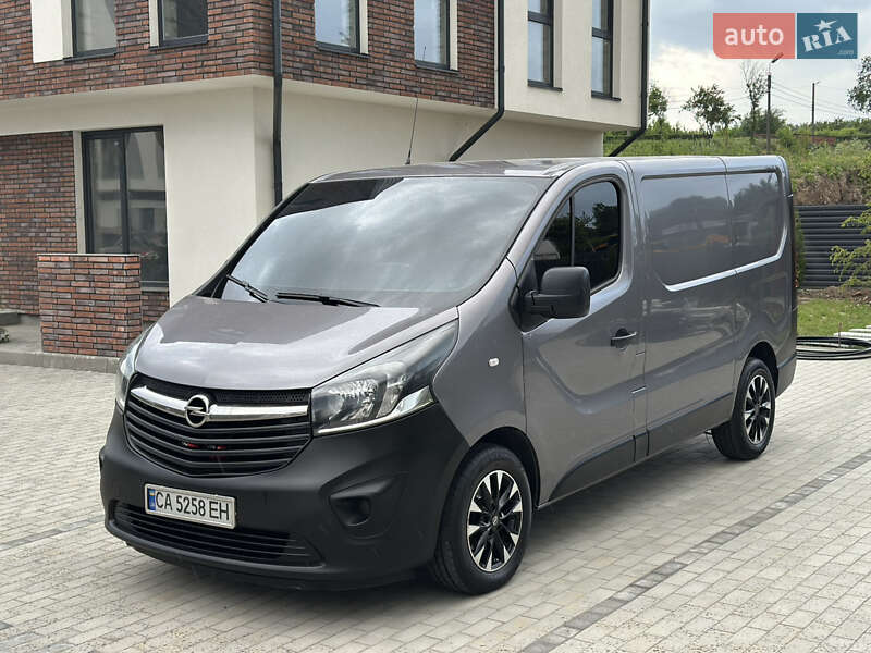 Opel Vivaro 2015