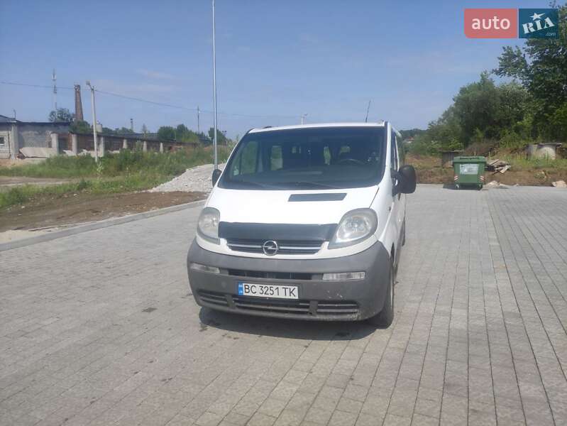 Opel Vivaro 2004