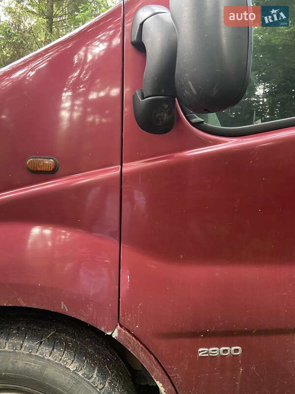 Мінівен Opel Vivaro 2005 в Івано-Франківську