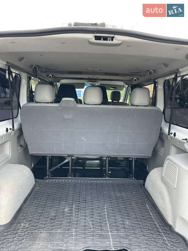 Минивэн Opel Vivaro 2013 в Черновцах
