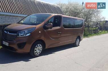 Минивэн Opel Vivaro 2016 в Понинке