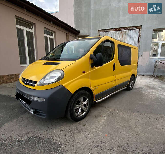 Opel Vivaro 2004