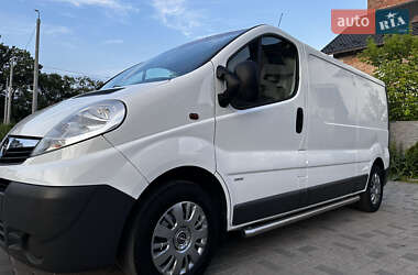 Грузовой фургон Opel Vivaro 2014 в 