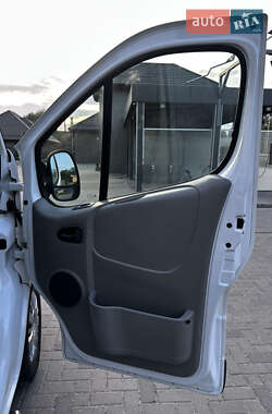 Грузовой фургон Opel Vivaro 2014 в 