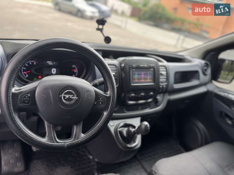 Грузовой фургон Opel Vivaro 2018 в Киеве
