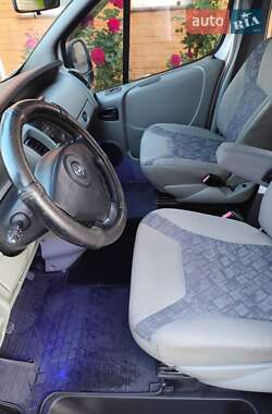 Минивэн Opel Vivaro 2005 в 