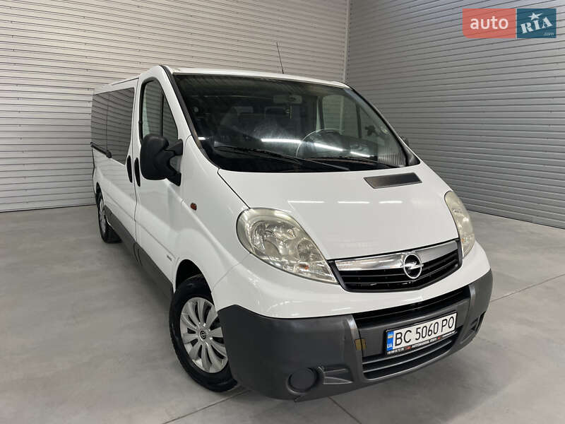 Opel Vivaro 2006