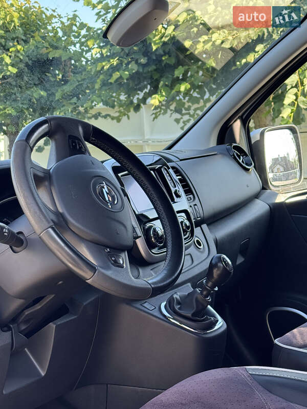 Минивэн Opel Vivaro 2018 в Киеве фото 16 Минивэн Opel Vivaro 2018 в Киеве