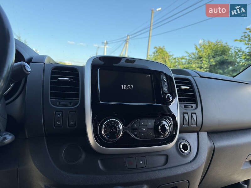 Минивэн Opel Vivaro 2018 в Киеве фото 19 Минивэн Opel Vivaro 2018 в Киеве