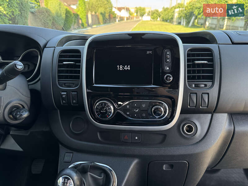 Минивэн Opel Vivaro 2018 в Киеве фото 28 Минивэн Opel Vivaro 2018 в Киеве