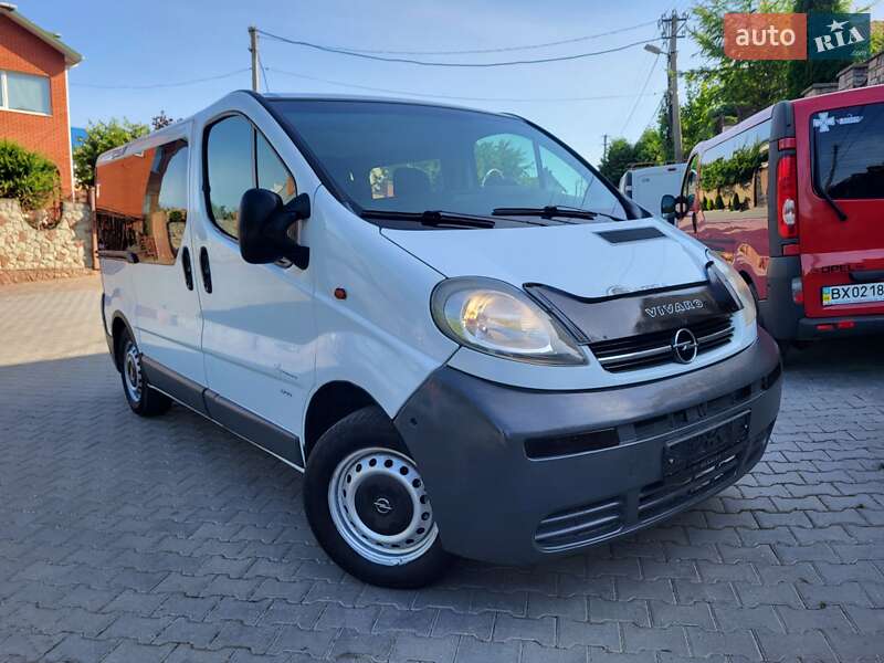 Мінівен Opel Vivaro 2002 в Хмельницькому