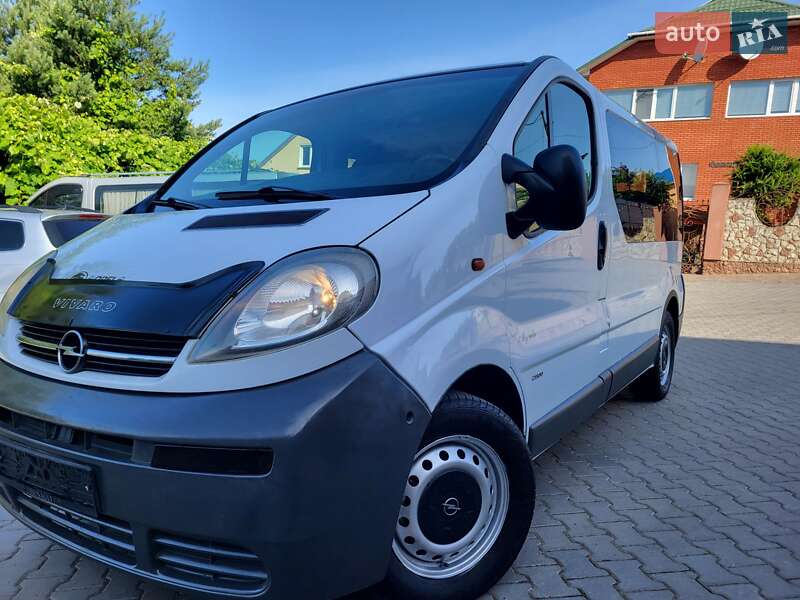 Opel Vivaro 2002