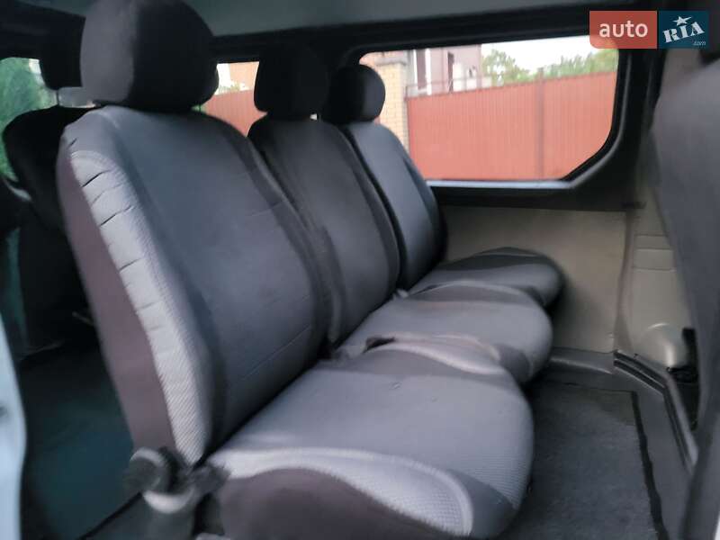 Мінівен Opel Vivaro 2002 в Хмельницькому