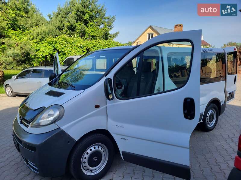 Мінівен Opel Vivaro 2002 в Хмельницькому