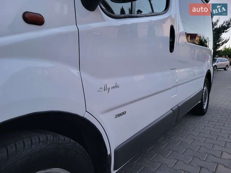 Мінівен Opel Vivaro 2002 в Хмельницькому