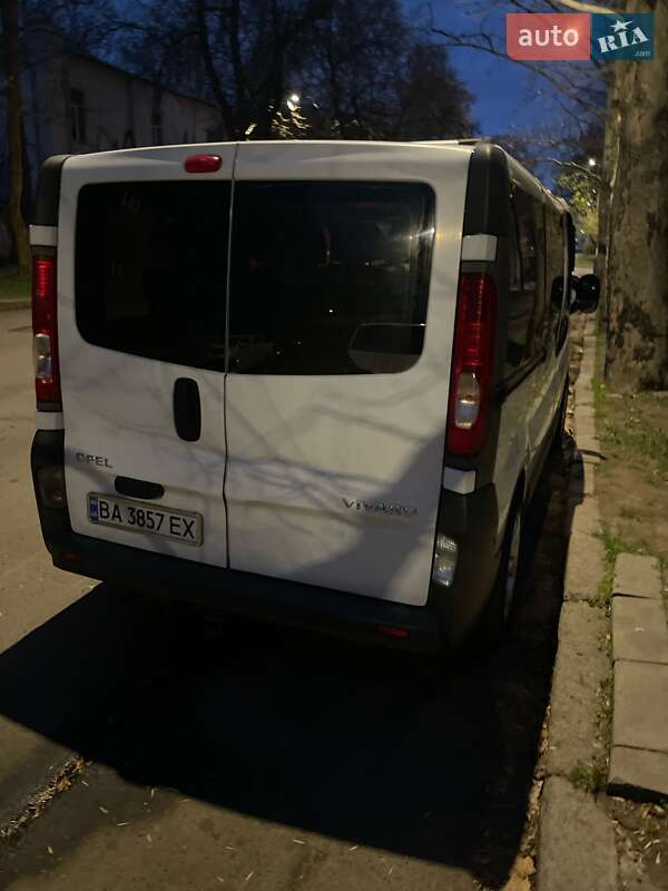 Мінівен Opel Vivaro 2012 в Миколаєві