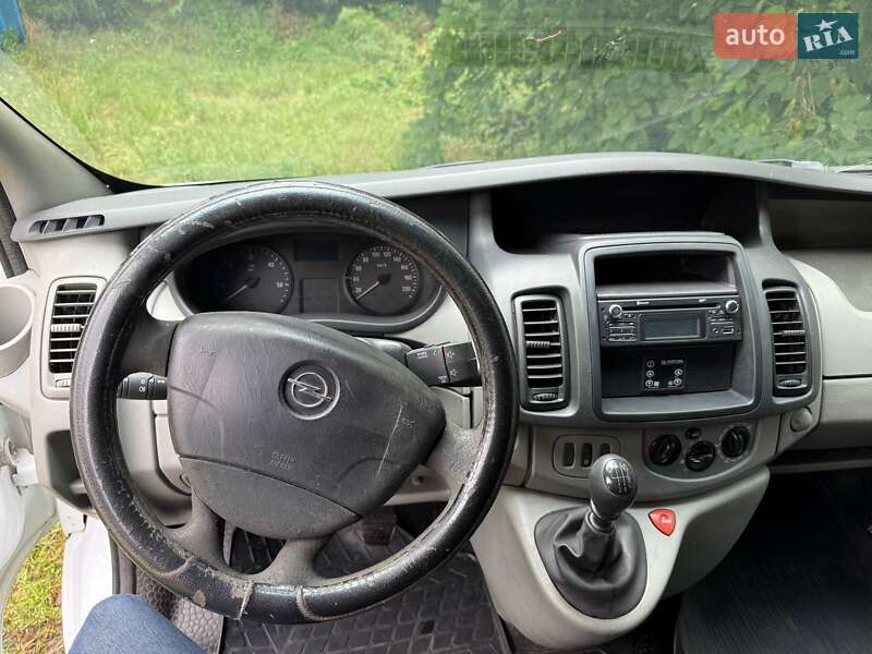 Грузовой фургон Opel Vivaro 2014 в Киеве
