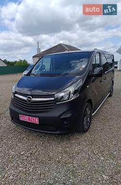 Минивэн Opel Vivaro 2016 в Дубно