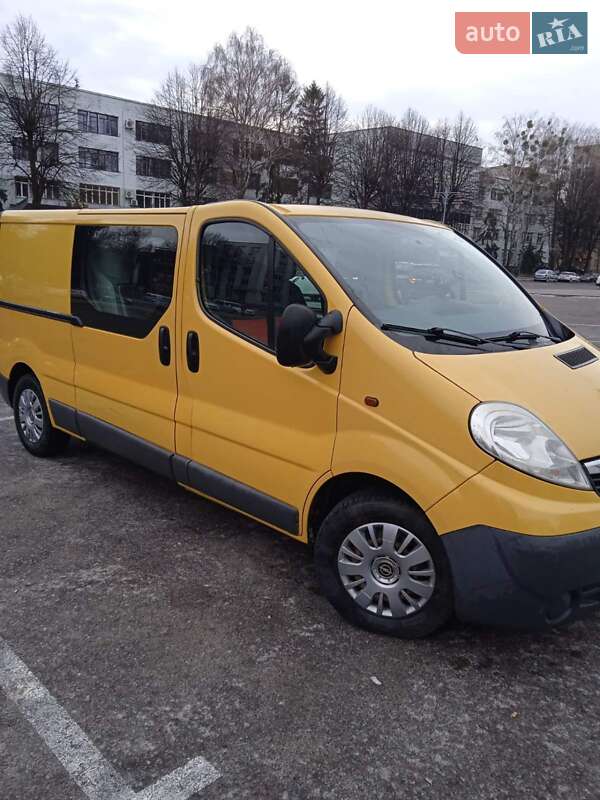 Opel Vivaro 2011 Opel Vivaro 2011