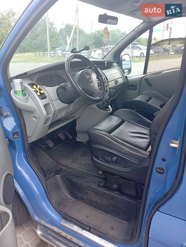 Минивэн Opel Vivaro 2001 в Львове