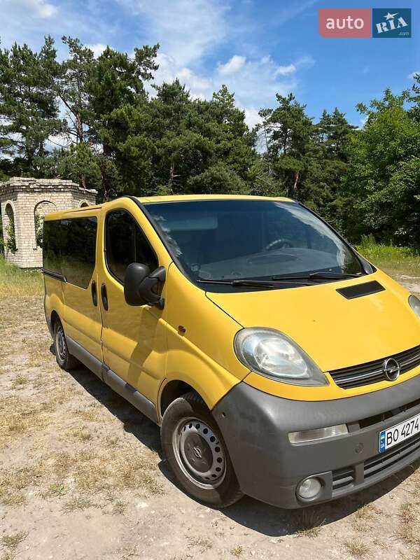 Opel Vivaro 2004 Opel Vivaro 2004