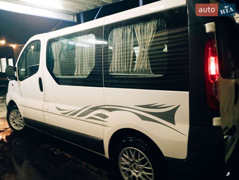 Минивэн Opel Vivaro 2007 в Бориславе