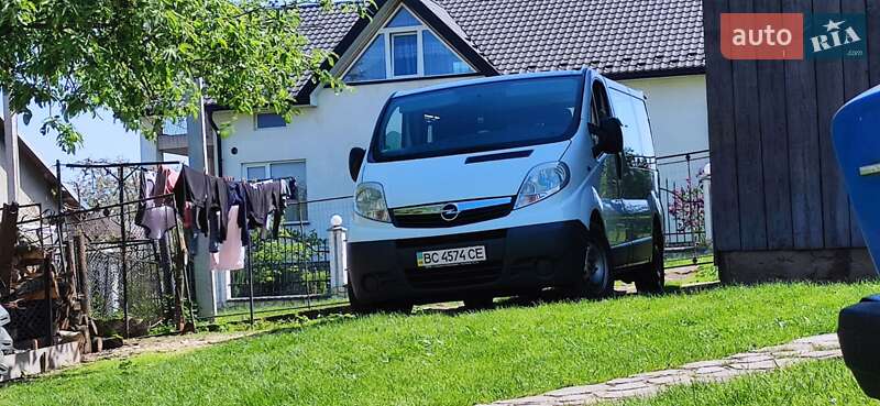 Минивэн Opel Vivaro 2007 в Бориславе