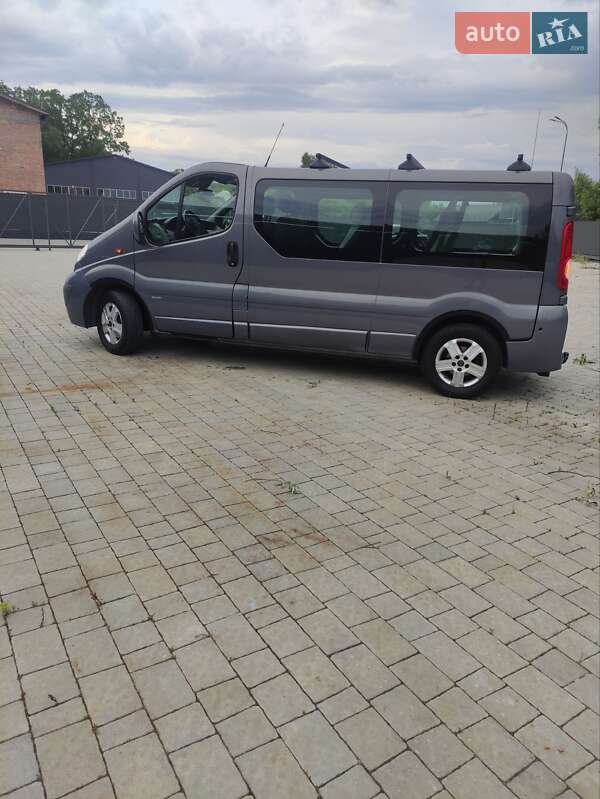 Минивэн Opel Vivaro 2010 в Львове
