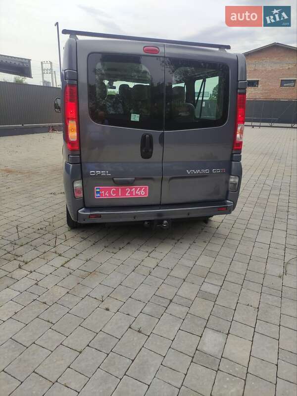 Минивэн Opel Vivaro 2010 в Львове