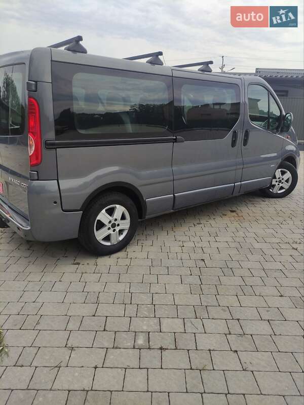 Минивэн Opel Vivaro 2010 в Львове
