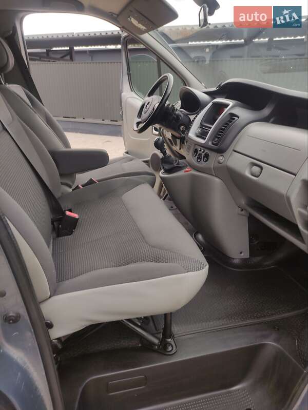 Минивэн Opel Vivaro 2010 в Львове