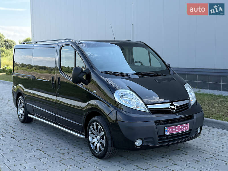 Opel Vivaro 2014