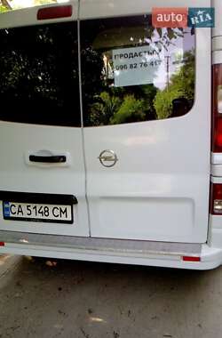 Минивэн Opel Vivaro 2015 в 