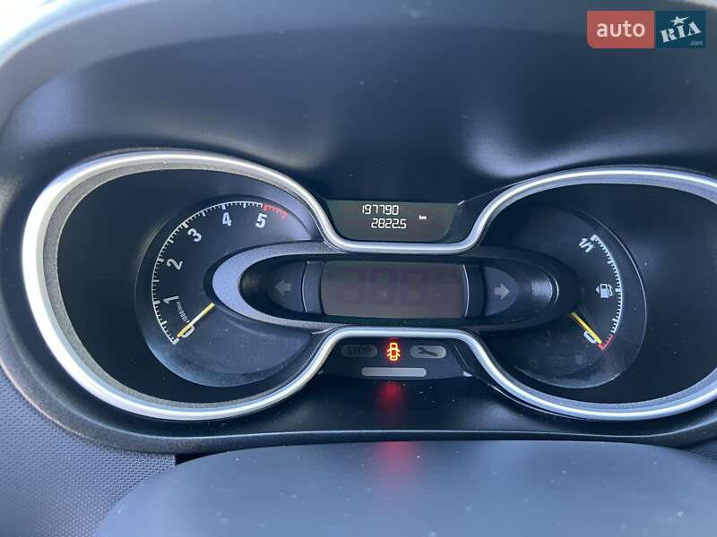 Грузопассажирский фургон Opel Vivaro 2016 в Одессе
