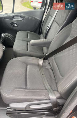 Грузовой фургон Opel Vivaro 2015 в 