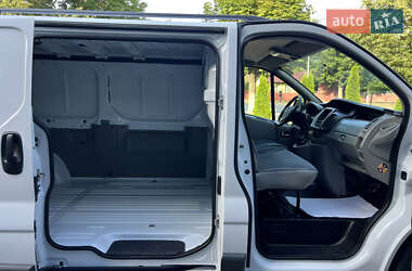 Вантажний фургон Opel Vivaro 2014 в 