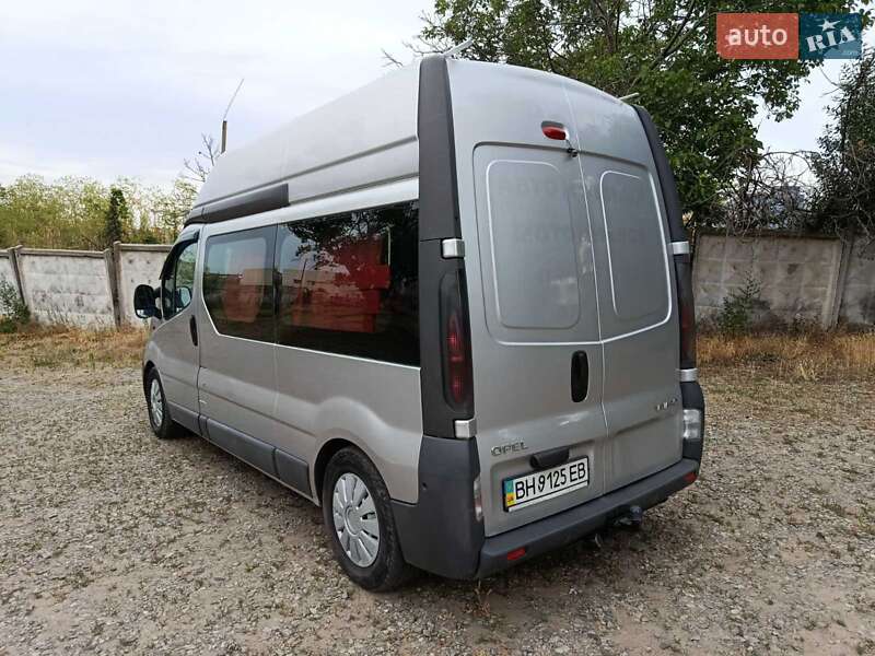 Дом на колесах Opel Vivaro 2004 в Одессе