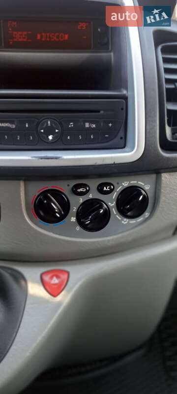 Минивэн Opel Vivaro 2011 в Снятине
