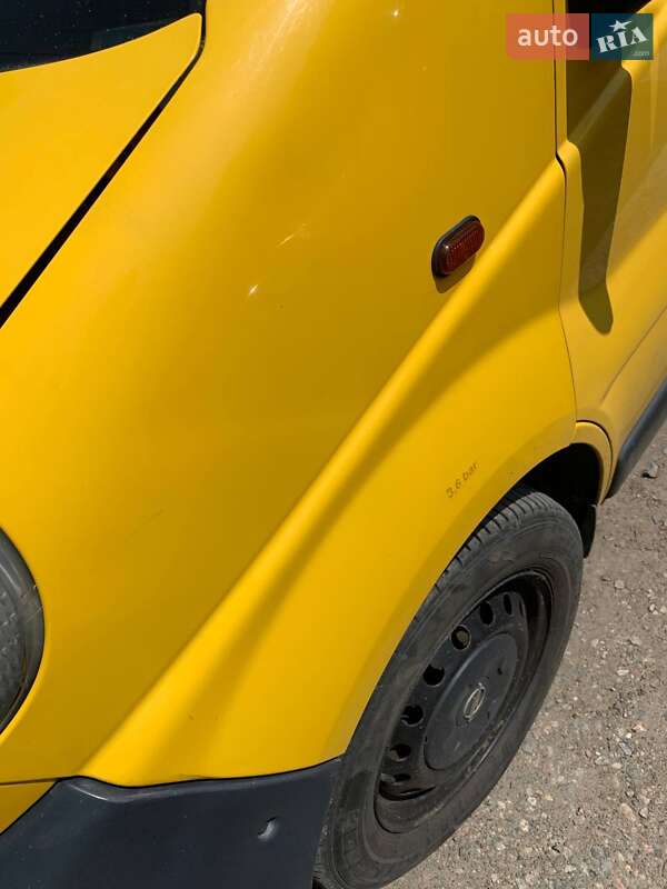 Грузовой фургон Opel Vivaro 2004 в Одессе
