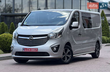 Мінівен Opel Vivaro 2015 в Стрию