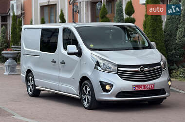 Мінівен Opel Vivaro 2015 в 