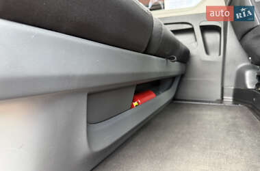 Мінівен Opel Vivaro 2015 в 