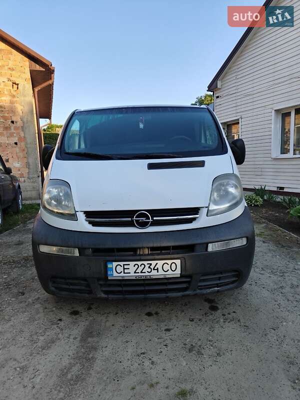 Минивэн Opel Vivaro 2002 в Черновцах