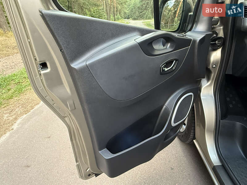 Минивэн Opel Vivaro 2018 в Киеве