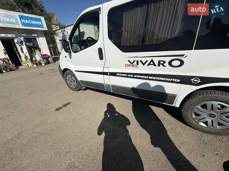 Минивэн Opel Vivaro 2006 в Днепре