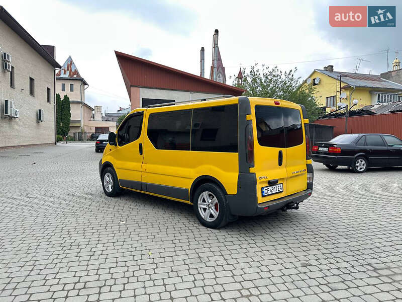 Минивэн Opel Vivaro 2004 в Черновцах
