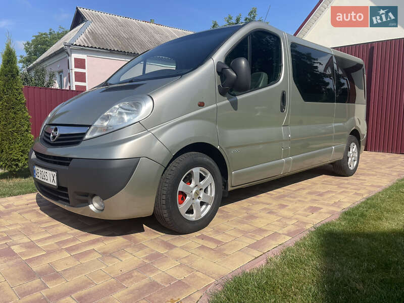 Opel Vivaro 2012