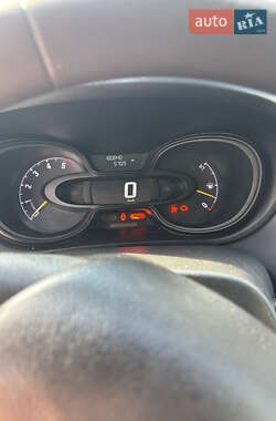 Грузовой фургон Opel Vivaro 2015 в 