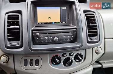 Вантажний фургон Opel Vivaro 2014 в 